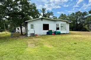 2501 W Belaire Ln, Granite Shoals, TX 78654 - Photo 2