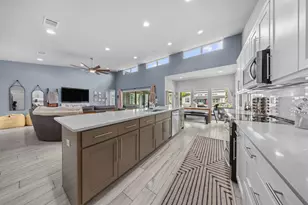 303 Robinhood Ln, Granite Shoals, TX 78654 - Photo 10