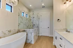 114 Captains Cv, Horseshoe Bay, TX 78657 - Photo 16