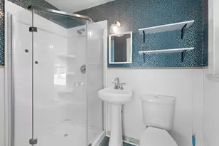 209 E Live Oak St, Burnet, TX 78611 - Photo 16