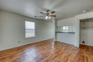 301 S Ave South, Marble Falls, TX 78654 - Photo 4