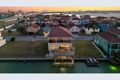 718 Crown Harbor Harbor, Out of Area, TX 78402 - Photo 2