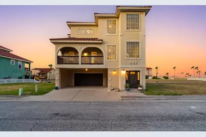 718 Crown Harbor Harbor, Out of Area, TX 78402 - Photo 1