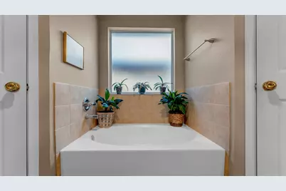 1004 E Johnson Street, Burnet, TX 78611 - Photo 12