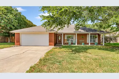 1004 E Johnson Street, Burnet, TX 78611 - Photo 1