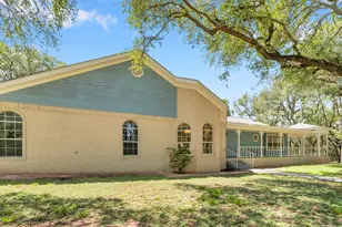 164 Thomas Ridge Rd, Burnet, TX 78611 - Photo 2