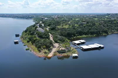 2104 Chipshot Ct, Spicewood, TX 78669 - Photo 30