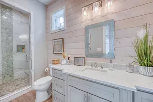 108 Island Cir, Kingsland, TX 78639 - Photo 10