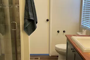 1709 Flag St, Llano, TX 78643 - Photo 4