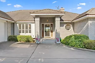 1310 Clayton Nolen, Horseshoe Bay, TX 78657 - Photo 2