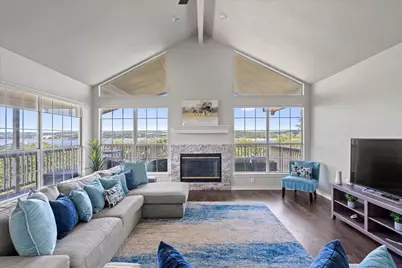 504 Lakeshore Circle, Lago Vista, TX 78645 - Photo 6