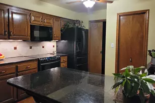 264 Turkey Run, Meadowlakes, TX 78654 - Photo 2