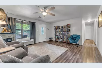 306 Avenue D, Marble Falls, TX 78654 - Photo 8