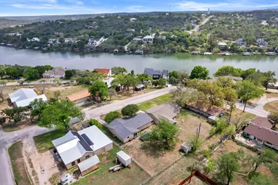 306 Avenue D, Marble Falls, TX 78654 - Photo 26