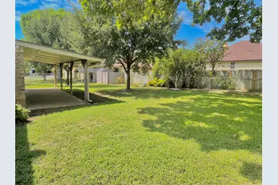 1801 Hickory Street, Llano, TX 78643 - Photo 22