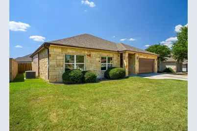 419 Spyglass St, Meadowlakes, TX 78654 - Photo 4