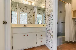 104 Island Dr, Horseshoe Bay, TX 78657 - Photo 12