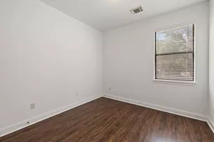 501 E Trail, Spicewood, TX 78669 - Photo 22