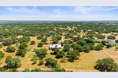 501 East Trl, Spicewood, TX 78669 - Photo 4
