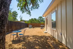 1006 Garfield Dr, Granite Shoals, TX 78654 - Photo 16