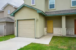 213 Peruna, Marble Falls, TX 78654 - Photo 2