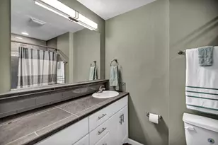 100 Bay Point Dr, Horseshoe Bay, TX 78657 - Photo 16