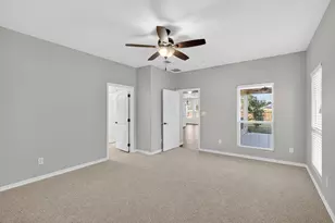 237 Meadowlakes Dr, Meadowlakes, TX 78654 - Photo 12