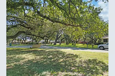 401 Island Lodges Drive, Buchanan Dam, TX 78609 - Photo 4