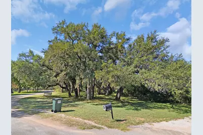 401 Island Lodges Drive, Buchanan Dam, TX 78609 - Photo 6