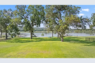 1112 Pecan Drive, Marble Falls, TX 78654 - Photo 18