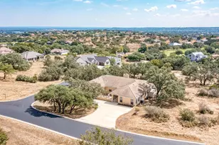 634 Broken Hills, Horseshoe Bay, TX 78657 - Photo 2