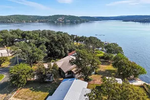 601 Lakeshore Loop, Tow, TX 78672 - Photo 2