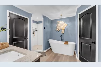 709 Three Creeks Dr, Bertram, TX 78605 - Photo 20