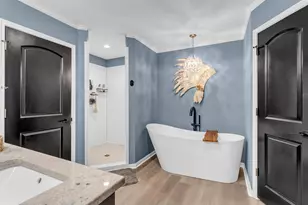 709 Three Creeks Dr, Bertram, TX 78605 - Photo 20