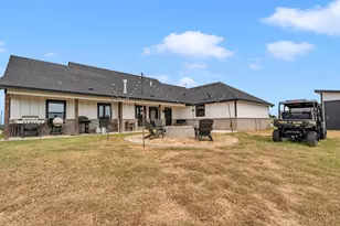 709 Three Creeks Dr, Bertram, TX 78605 - Photo 4