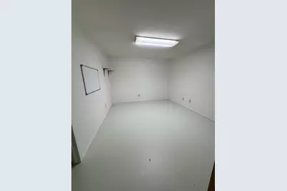 110 W Chamberlain, Kingsland, TX 78639 - Photo 4