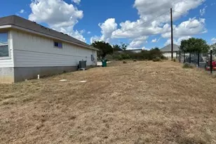 200 Hilldale, Granite Shoals, TX 78654 - Photo 16