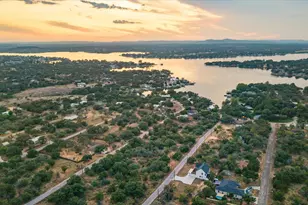 136 W Castlebrair Dr, Granite Shoals, TX 78654 - Photo 28