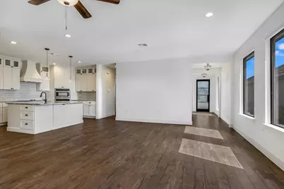 319 Parallel Circle, Horseshoe Bay, TX 78657 - Photo 8