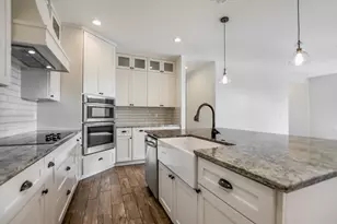 319 Parallel Cir, Horseshoe Bay, TX 78657 - Photo 12