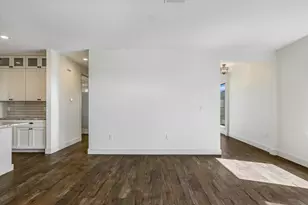 319 Parallel Cir, Horseshoe Bay, TX 78657 - Photo 14