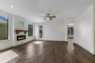 319 Parallel Circle, Horseshoe Bay, TX 78657 - Photo 6