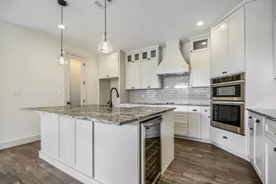 319 Parallel Circle, Horseshoe Bay, TX 78657 - Photo 10