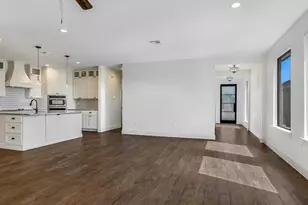 319 Parallel Cir, Horseshoe Bay, TX 78657 - Photo 4