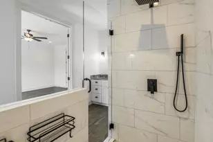 319 Parallel Cir, Horseshoe Bay, TX 78657 - Photo 20