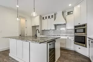 319 Parallel Cir, Horseshoe Bay, TX 78657 - Photo 10