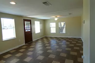 1007 E Wallace, Llano, TX 78643 - Photo 4