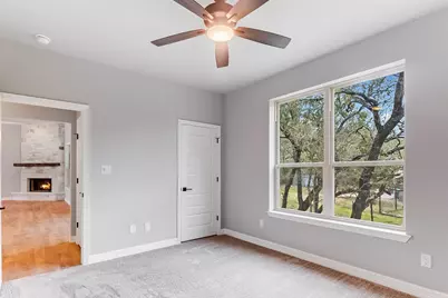 914 W Oakridge Drive, Marble Falls, TX 78654 - Photo 22