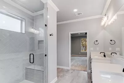 914 W Oakridge Drive, Marble Falls, TX 78654 - Photo 18