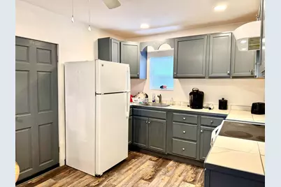 103 W Hamilton, Llano, TX 78643 - Photo 8